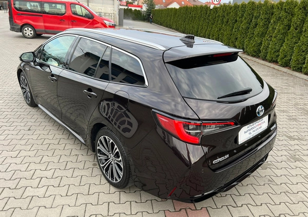 Toyota Corolla cena 86900 przebieg: 177932, rok produkcji 2019 z Olszyna małe 211